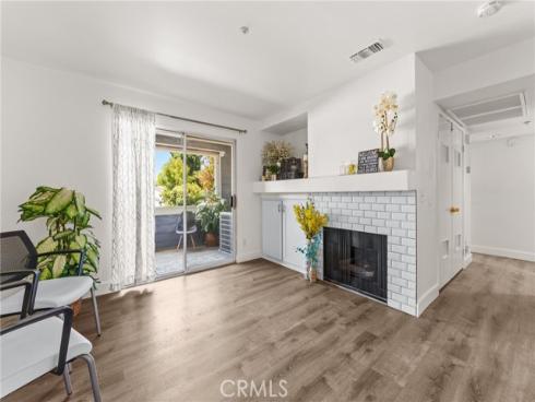 111 S. Lakeview