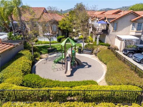 13  Milkwood  111 , Rancho Santa Margarita, CA