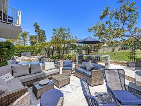 16 Golf Ridge Drive, Rancho Santa Margarita, CA