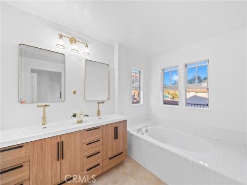 35 Via Encanto , Rancho Santa Margarita, CA