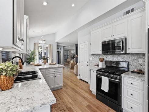 45 Paseo Vespertino , Rancho Santa Margarita, CA