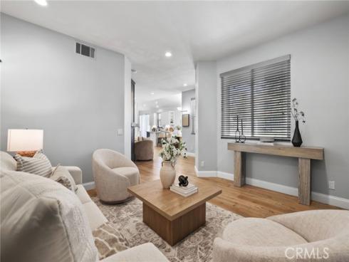45 Paseo Vespertino , Rancho Santa Margarita, CA