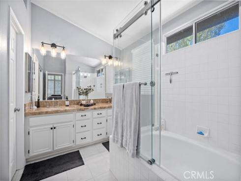 24 Via Gatillo , Rancho Santa Margarita, CA