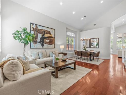 7 Via Berrendo , Rancho Santa Margarita, CA
