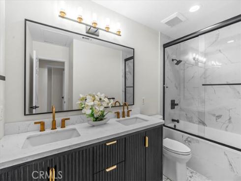 7 Via Berrendo , Rancho Santa Margarita, CA