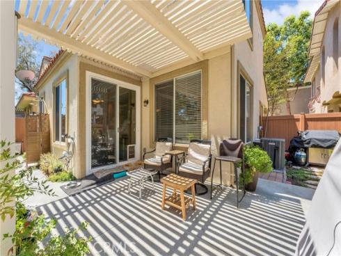 54 Paseo Viento , Rancho Santa Margarita, CA
