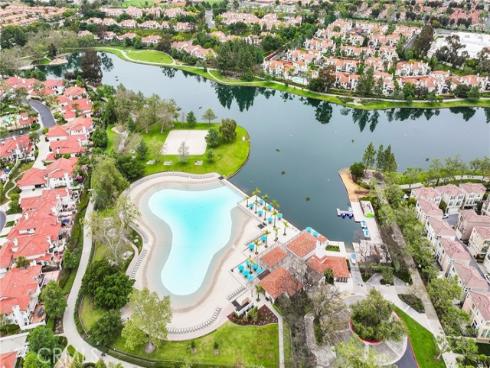 24 Calle Fortuna , Rancho Santa Margarita, CA