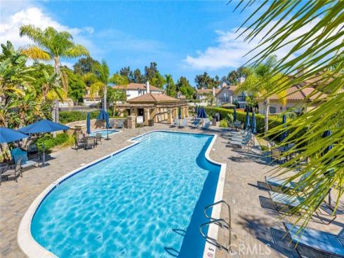 7 Via Encanto , Rancho Santa Margarita, CA