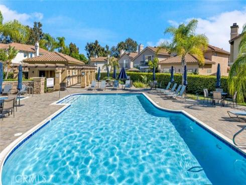 7 Via Encanto , Rancho Santa Margarita, CA