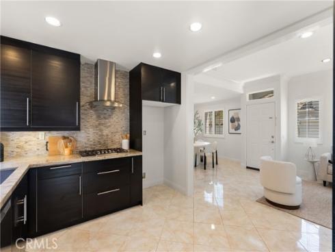 15 Poppyfield , Rancho Santa Margarita, CA