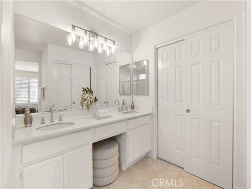 15 Poppyfield , Rancho Santa Margarita, CA