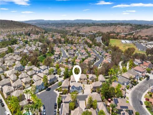 15 Poppyfield , Rancho Santa Margarita, CA