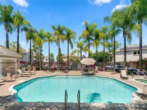 15 Poppyfield , Rancho Santa Margarita, CA