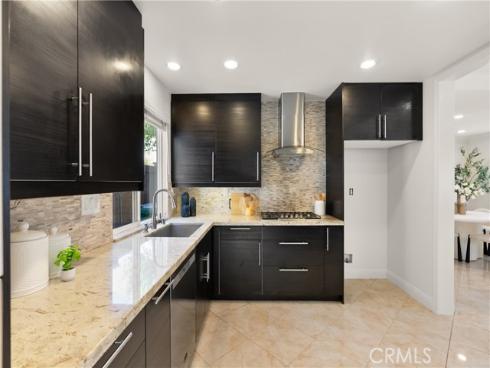 15 Poppyfield , Rancho Santa Margarita, CA
