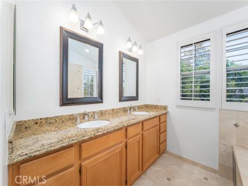 14  Paseo Vecino  , Rancho Santa Margarita, CA