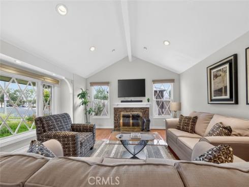3342 Hillrose Drive , Rossmoor, CA