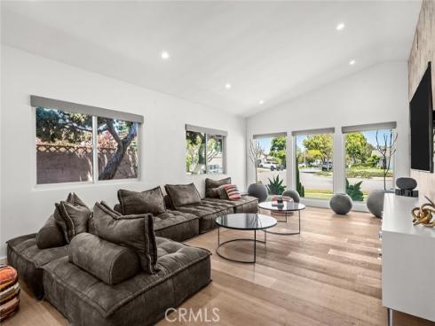 12361 Wembley Road, Rossmoor, CA