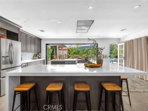 2661 Oak Knoll Drive , Rossmoor, CA