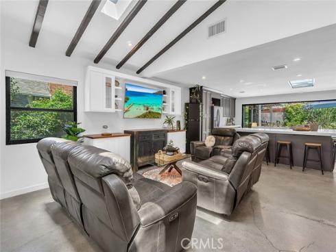 2661 Oak Knoll Drive , Rossmoor, CA