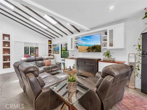 2661 Oak Knoll Drive , Rossmoor, CA