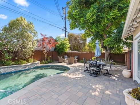 2732 Mainway , Rossmoor, CA