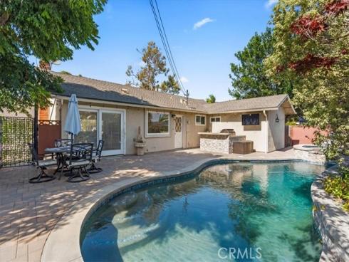 2732 Mainway , Rossmoor, CA