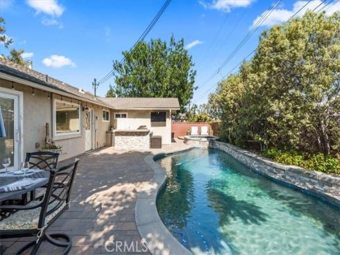 2732 Mainway , Rossmoor, CA