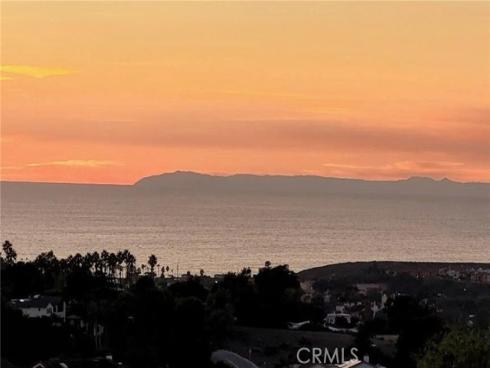 327 Calle Felicidad , San Clemente, CA