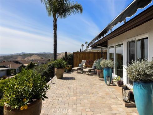 327 Calle Felicidad , San Clemente, CA