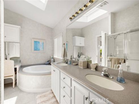 1880 N El Camino Real 16 , San Clemente, CA