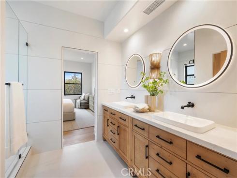 245 W El Portal B , San Clemente, CA