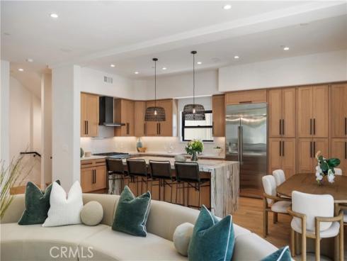 245 W El Portal B , San Clemente, CA