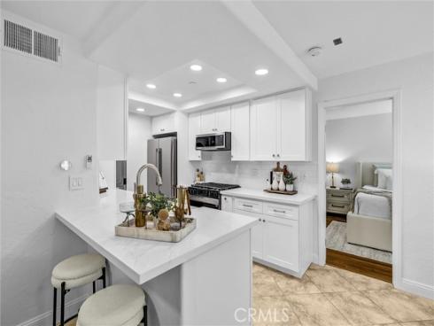 1042  Calle Del Cerro  203 , San Clemente, CA