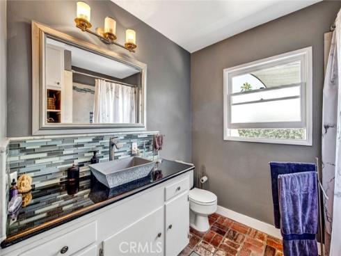 1135 W 10th Street, Santa Ana, CA