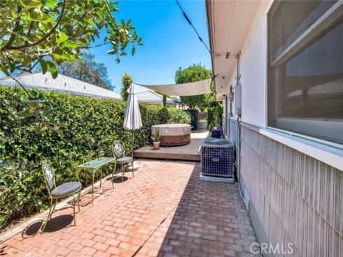 1135 W 10th Street, Santa Ana, CA