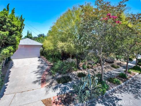 1135 W 10th Street, Santa Ana, CA