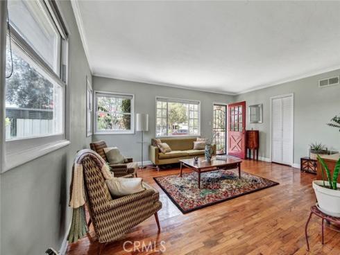 1135 W 10th Street, Santa Ana, CA