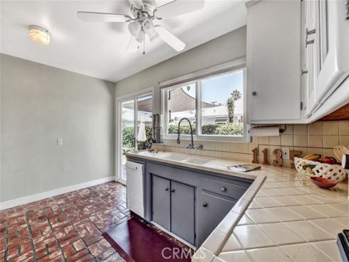 1135 W 10th Street, Santa Ana, CA