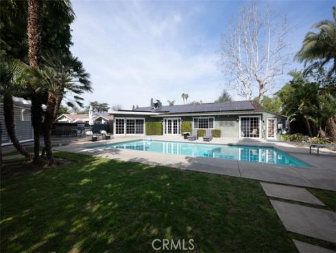 1222 W Sharon Road, Santa Ana, CA