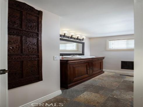 1222 W Sharon Road, Santa Ana, CA