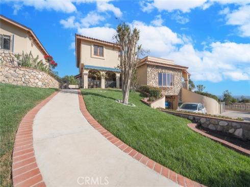 2240 Foothill Boulevard, Santa Ana, CA