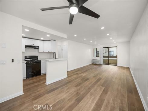 600 W. 3rd Street B205