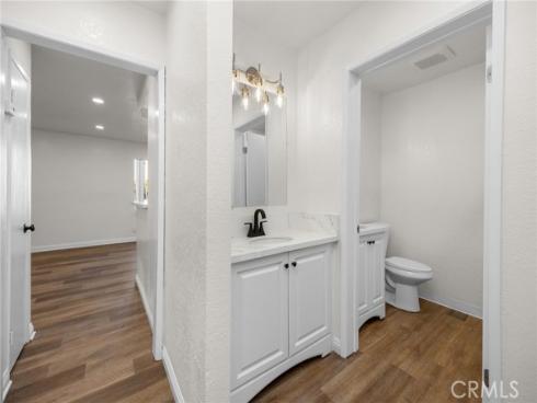600 W 3rd B205 Street, Santa Ana, CA
