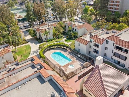 600 W 3rd B205 Street, Santa Ana, CA