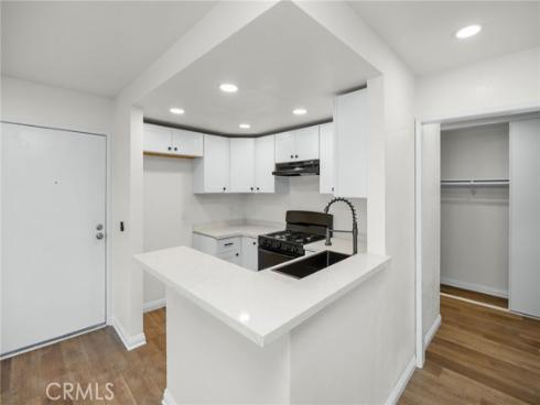 600 W 3rd B205 Street, Santa Ana, CA