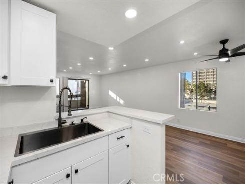 600 W 3rd B205 Street, Santa Ana, CA