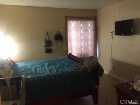 801 S Lyon H-3 Street, Santa Ana, CA