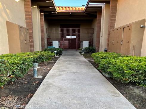 1400 W Warner  42  Avenue, Santa Ana, CA