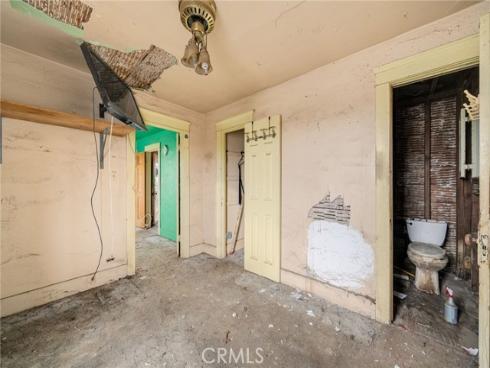 1822 W 4th , Santa Ana, CA
