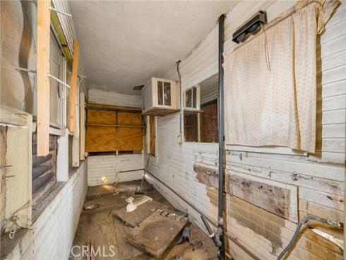 1822 W 4th , Santa Ana, CA